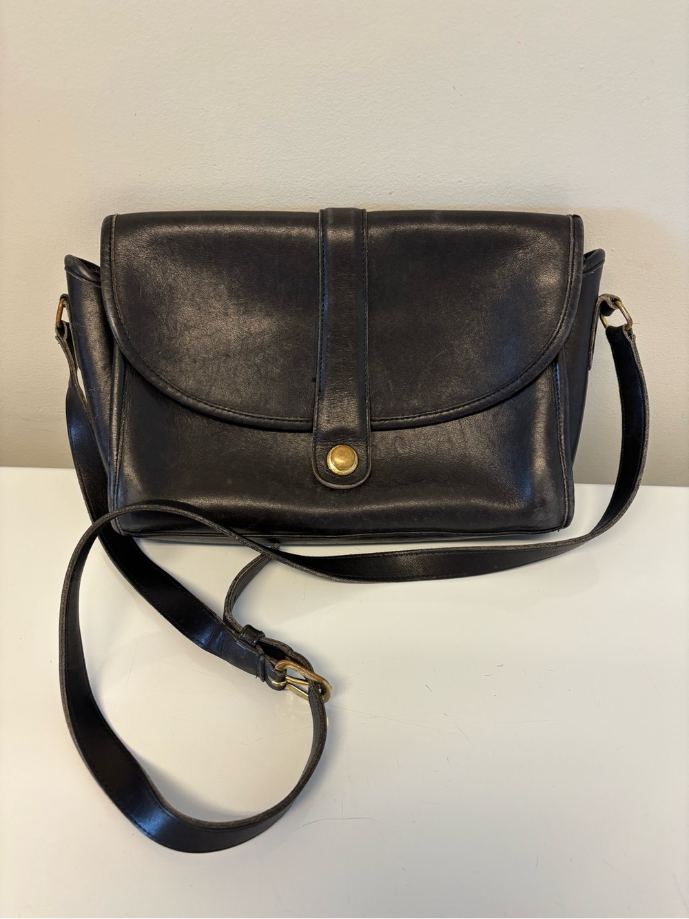 Vintage Coach Roll Leather Black Women’s Bag
